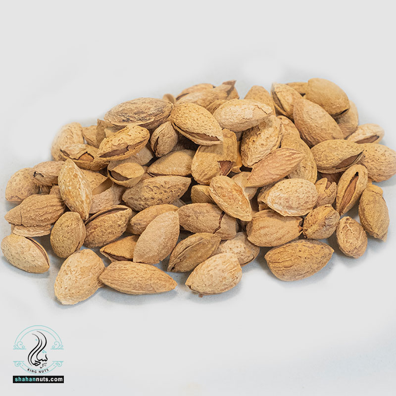 بادام درختی پوست کاغذی خام
