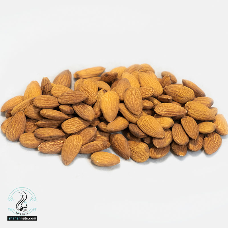 مغز بادام درختی خام ایرانی